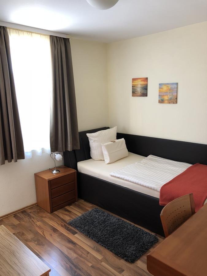 Hotel Poseidon Ludwigsburg Exterior foto